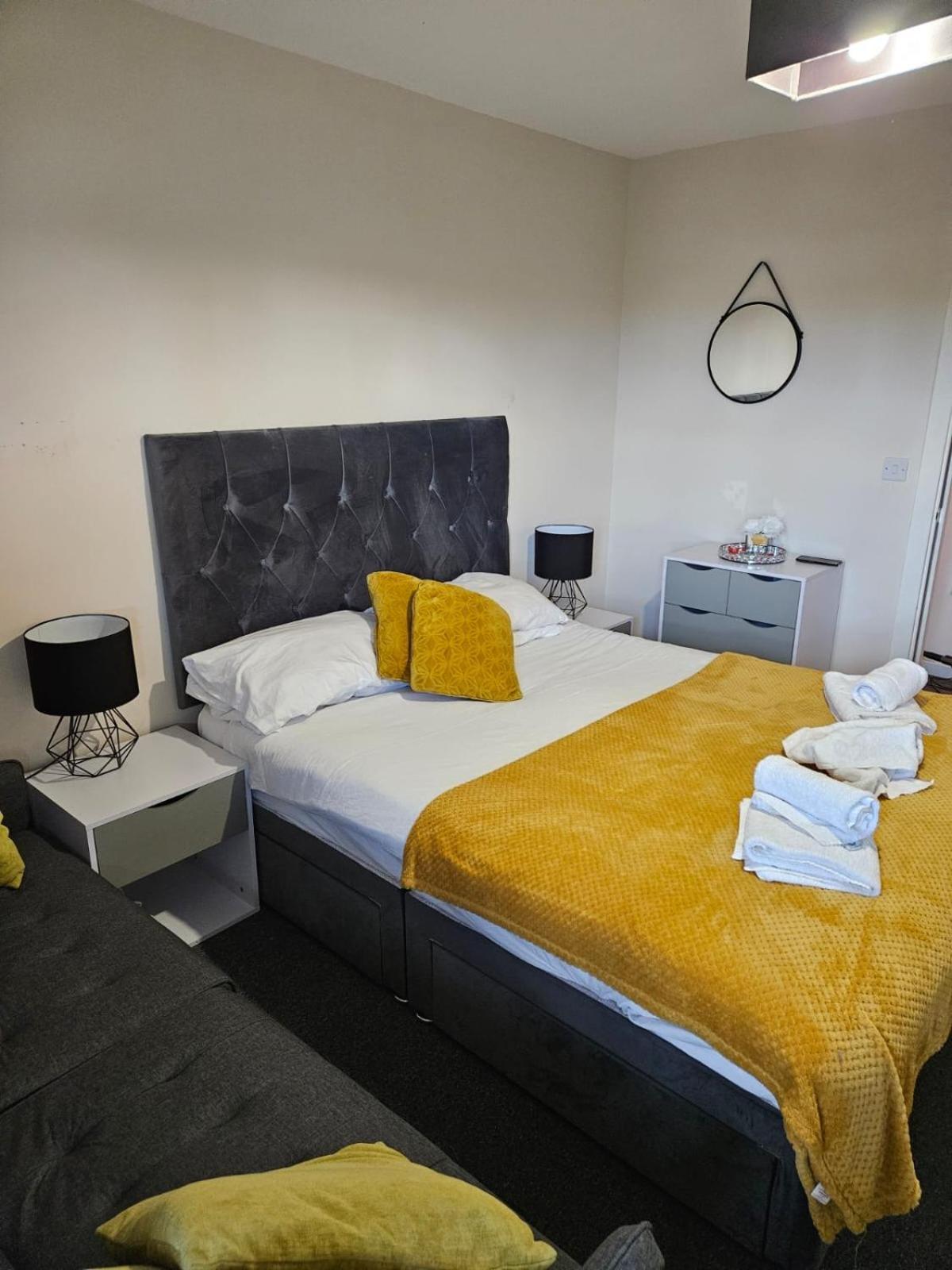 Holiday Home Μάντσεστερ Εξωτερικό φωτογραφία